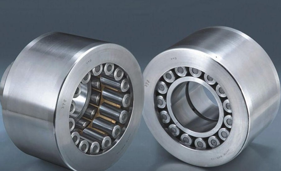 10 mm x 26 mm x 8 mm  SKF 7000 CE/P4AH angular contact ball bearings